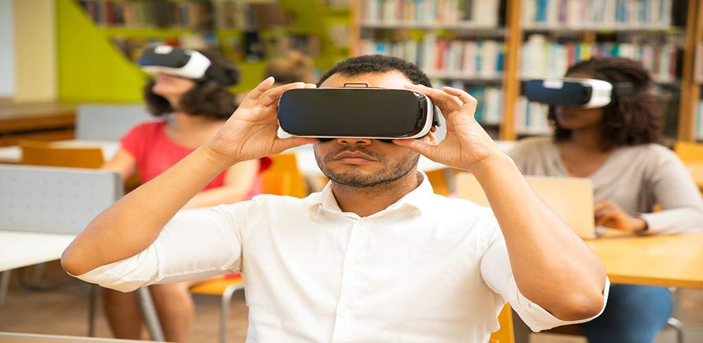 واقعیت تلفیقی Mixed Reality